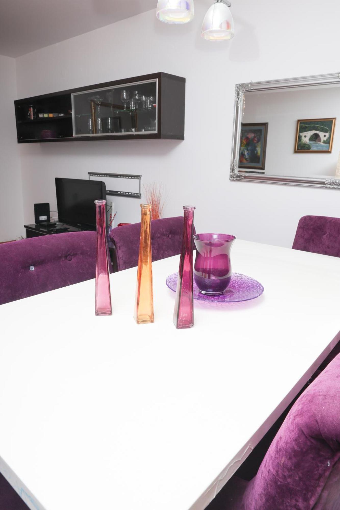 Demei Apartment *
